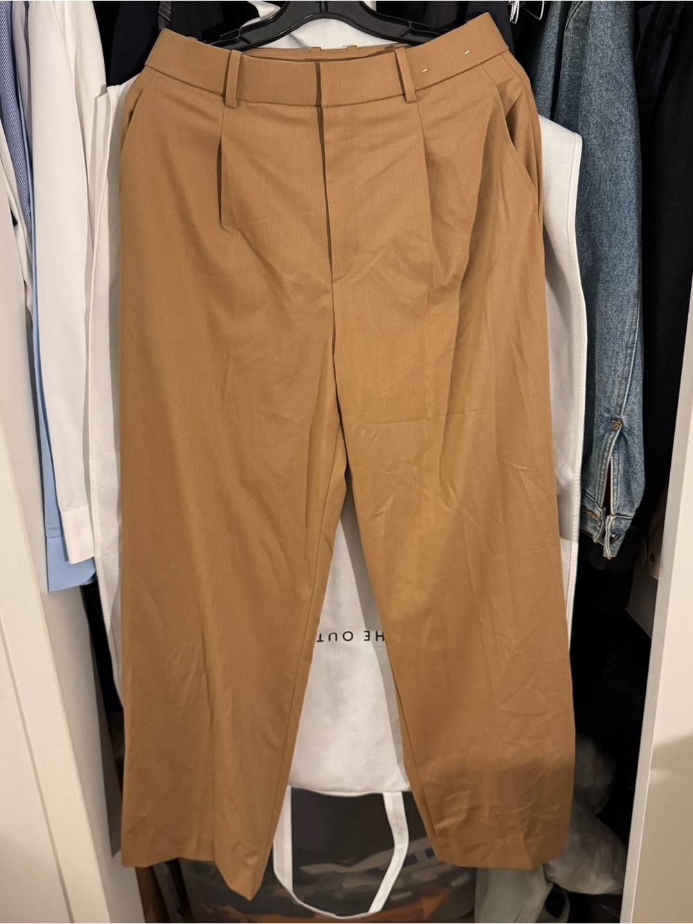 Uniqlo Tan Pleated Cropped Trousers